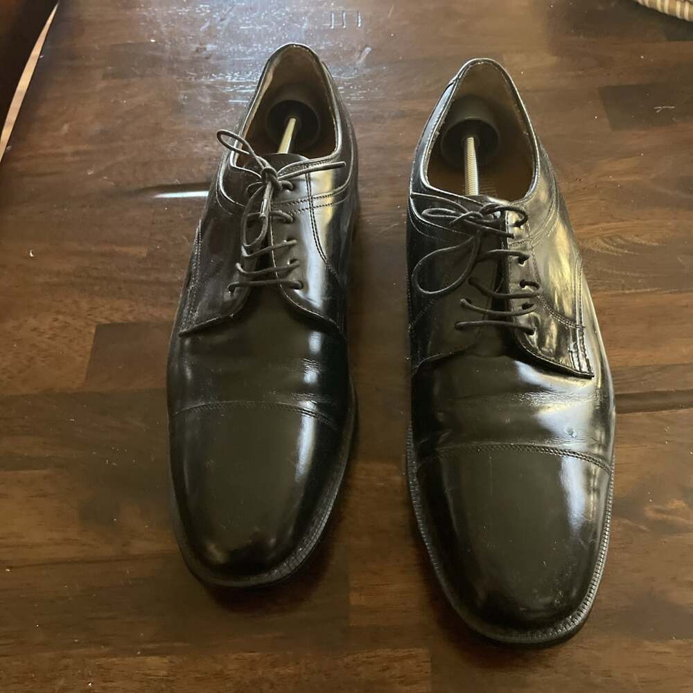 I.Murphy Black Toe Lace Shose Size 11 / In Great Conditions